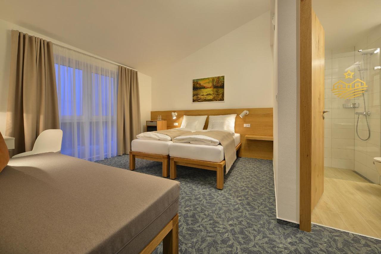 Wellness Hotel Happy Star Hnanice  Eksteriør billede
